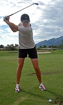 Junior Allison Walshe swings at practice in September at Arizona National golf course. Walshe, who has finished in the top 10 six times this year, and the Wildcats prepare for regionals in Michigan May 10-12. 