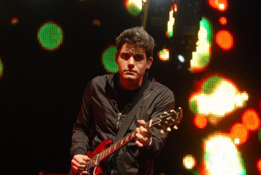 John Mayer performs at the Wachovia Center in Philadelphia, Pa., Feb. 21, 2010. (Bob Williams/Philadelphia Inquirer/MCT)