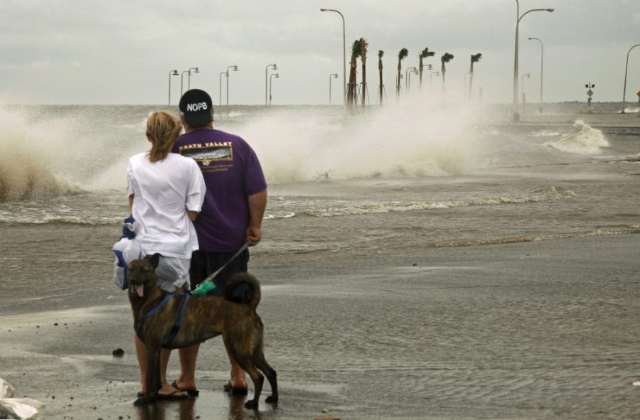 Some New Orleans, Louisiana residents did not evacuate in advance of Hurricane Isaac but came to the West End on Lake Pontchartrain to watch the waves on Tuesday, August 28, 2012. (Carolyn Cole/Los Angeles Times/MCT)