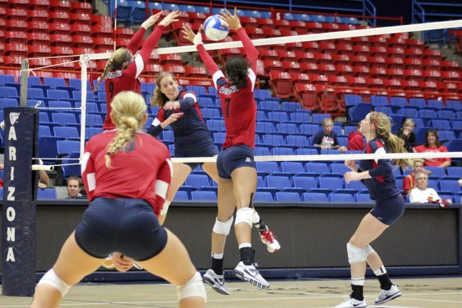 Kyle+Wasson%2FArizona+Daily+Wildcat%0A%0AThe+UA+volleyball+team+haves+its+annaul+red-blue+scrimmage+to+start+the+season.