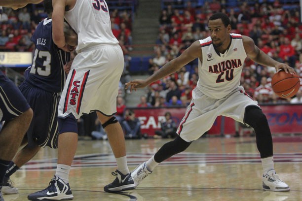 No. 4 Arizona defeats East Tennessee State by 20, 73-53