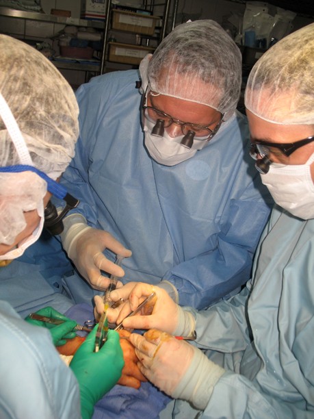 	Dr. Sheppard performs surgery in an operating room in Honduras during his eighth annual trip to the country. (Photo courtesy of Dr. Sheppard)