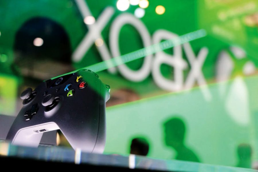 Torsten Ward / The Daily Wildcat

Microsoft reveals their Xbox One controller at the 2013 Electronic Entertainment Expo in Los Angeles, Calif.