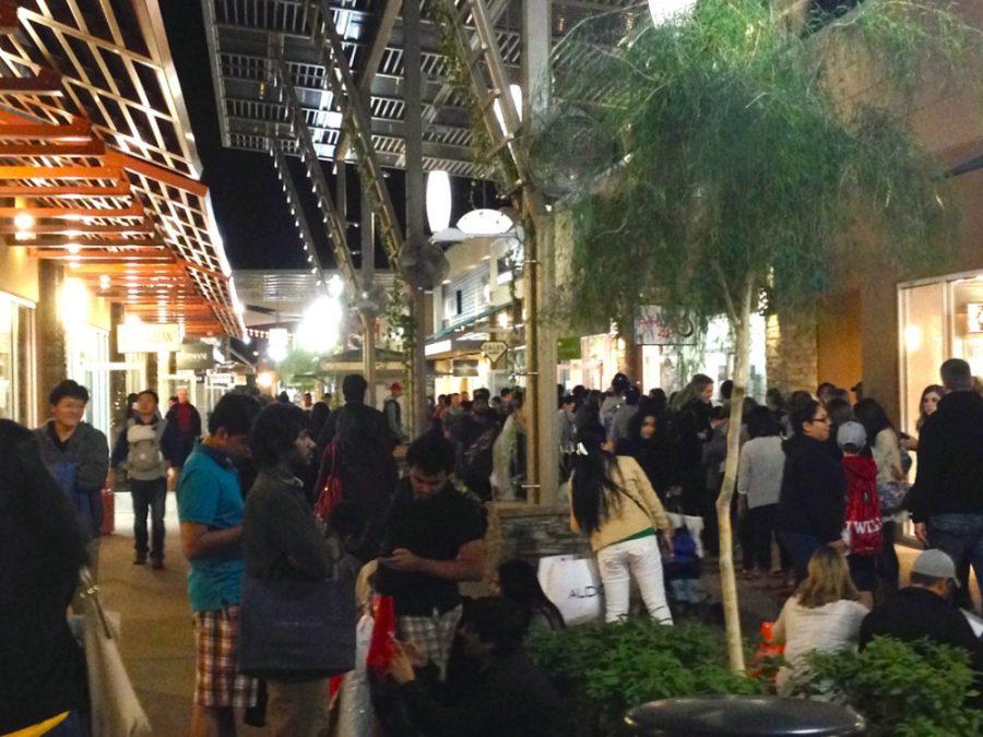 Courtesy of Kyle DouglassThe line outside of the Kate Spade store at Phoenix Premium Outlets on Thursday during the early hours of the 2014 Black Friday sales. The store opened its doors at 6 p.m. on Thanksgiving Day and remained open until 10 p.m. the following day.