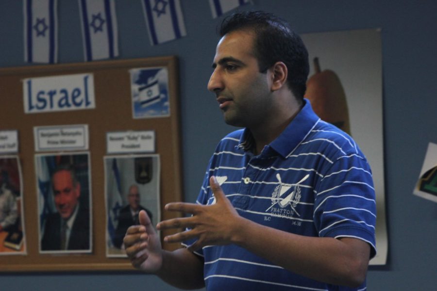 Muslim Zionist Kasim Hafeez speaks at an event held by Christians United for Israel at the Hillel Center on Wednesday. He talked about how he once held anti-Semitic judgements.