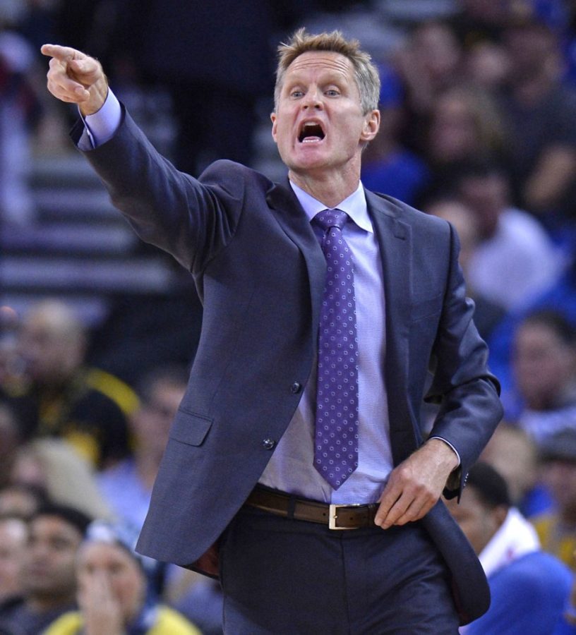 Golden State Warriors head coach Steve Kerr gestures to his players while playing the New Orleans Pelicans in the second quarter at Oracle Arena in Oakland, Calif., on Friday, March 20, 2015. (Jose Carlos Fajardo/Bay Area News Group/TNS)