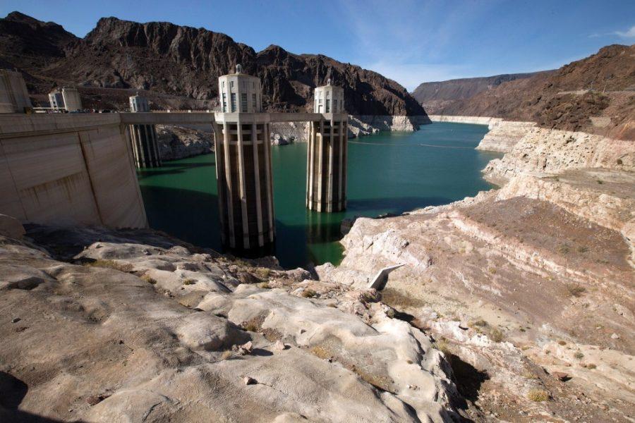 A view of Hoover Dam shows a large bathtub ring that reveals signs of drought amid historic lows at Lake Mead National Recreation Area on Wednesday, July 1, 2015. (Allen J. Schaben/Los Angeles Times/TNS)