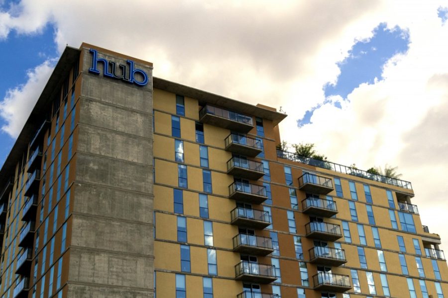 Hub+At+Tucson%2C+an+apartment+popular+amongst+University+of+Arizona+students%2C+on+Monday%2C+Sept.+14.+Hub+At+Tucson+is+located+on+1011+N.+Tyndall+Ave.