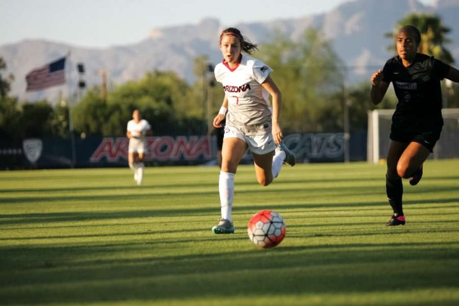 Arizona+forward+Hannah+Wong+%287%29+races+Washington+defender+Havana+McElvaine+%288%29+for+the+ball+on+Murphey+Field+at+Mulcahy+Soccer+Stadium+on+Friday%2C+Sept.+25.+The+Wildcats+host+Cal+and+Stanford+this+weekend.+