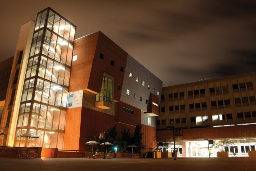 The+UA+College+of+Medicine+in+Tucson%2C+Ariz.