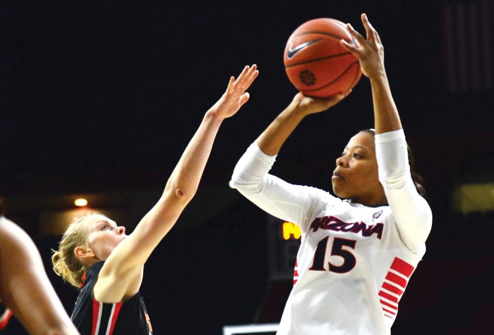 Injuries and roster size may no longer impede Arizona women's basketball  success – The Daily Wildcat