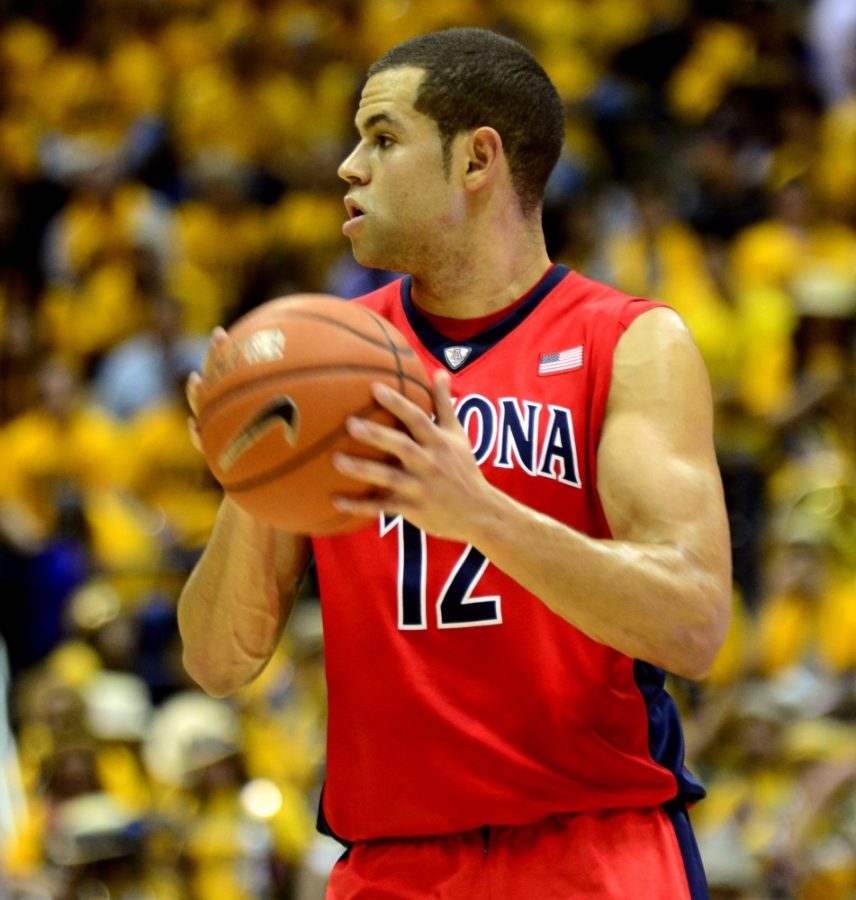 Arizona forward Ryan Anderson (12) looks to pass the ball against Cal on Saturday, Jan. 23. As March Madness looms, Arizona still has a fighting chance to make a deep run in the tournament. 