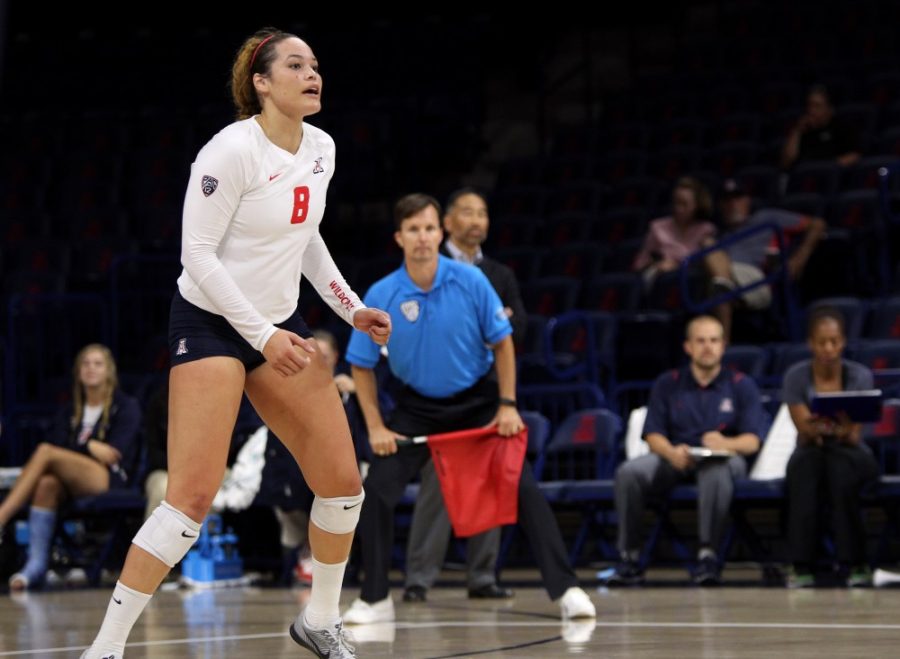 Arizona outside hitter Kendra Dahlke (8) plays in match against SMU on Sept. 2. The Wildcats will seek another Pac-12 win this weekend versus the Oregon schools.