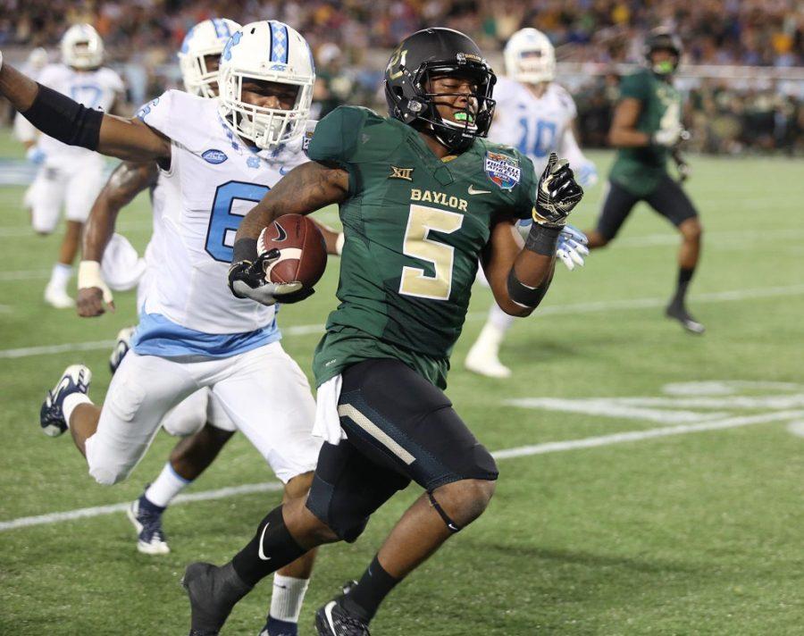 Baylor running back Johnny Jefferson (5) runs an 80-yard touchdown during the Russell Athletic Bowl on Tuesday, Dec. 29, 2015, at the Orlando Citrus Bowl in Orlando, Fla. (Stephen M. Dowell/Orlando Sentinel/TNS)