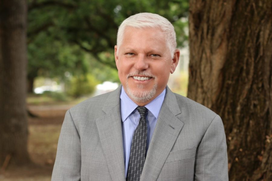 The new UA Honors College dean, Terry L. Hunt, will start in September.