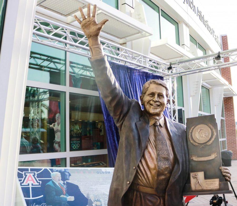 The+statue+honoring+former+basketball+coach+Lute+Olson+was+unveiled+at+the+Eddie+Lynch+Athletics+Pavilion+on+April+12.+Olson+is+referred+to+as+one+of+the+greatest+college+basketball+coaches+of+all+time+and+was+a+seven-time+Pac+10+coach+of+the+year.+