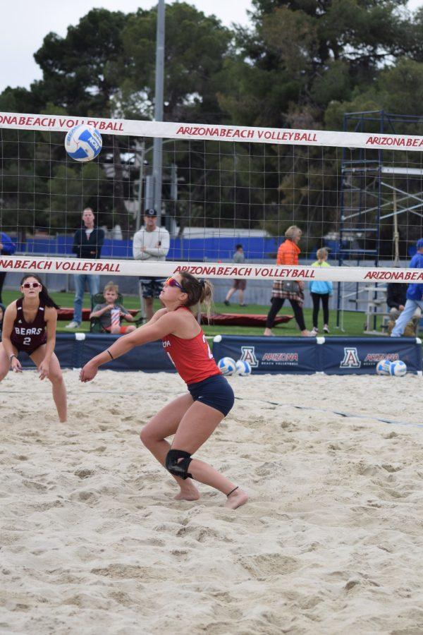 Alana+Rennie+preparing+to+set+the+ball+during+the+match+against+Missouri+State+on+Feb.+21%2C+2020.+The+University+of+Arizona+Beach+Volleyball+team+won+both+their+matches+that+day.