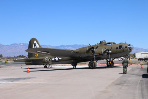 The full body of "Ye Olde Pub," a Boeing B-17 Flying Fortress built toward the end of World War II.