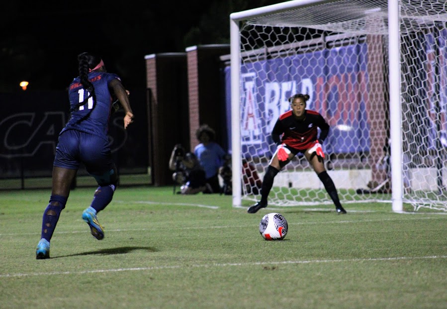 Midfielder Nyota Katembo prepares to shoot on the goal on Thursday, Oct. 5, at Murphey Field at Mulcahy Soccer Stadium. The Arizona soccer team lost to Washington State University in a 2-1 decision.