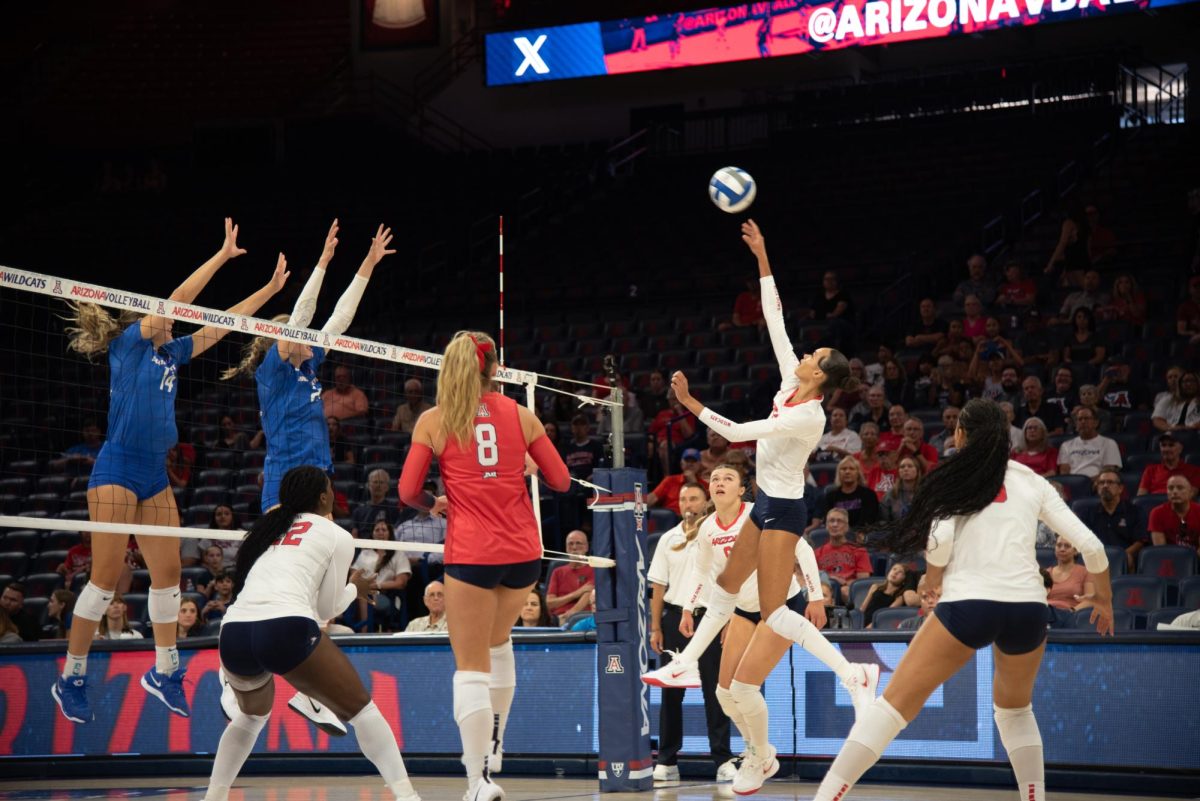 The University of Arizona's women’s volleyball team won the first set against Boise State in McKale Memorial Center on Aug. 30. The score was 25 to 15.