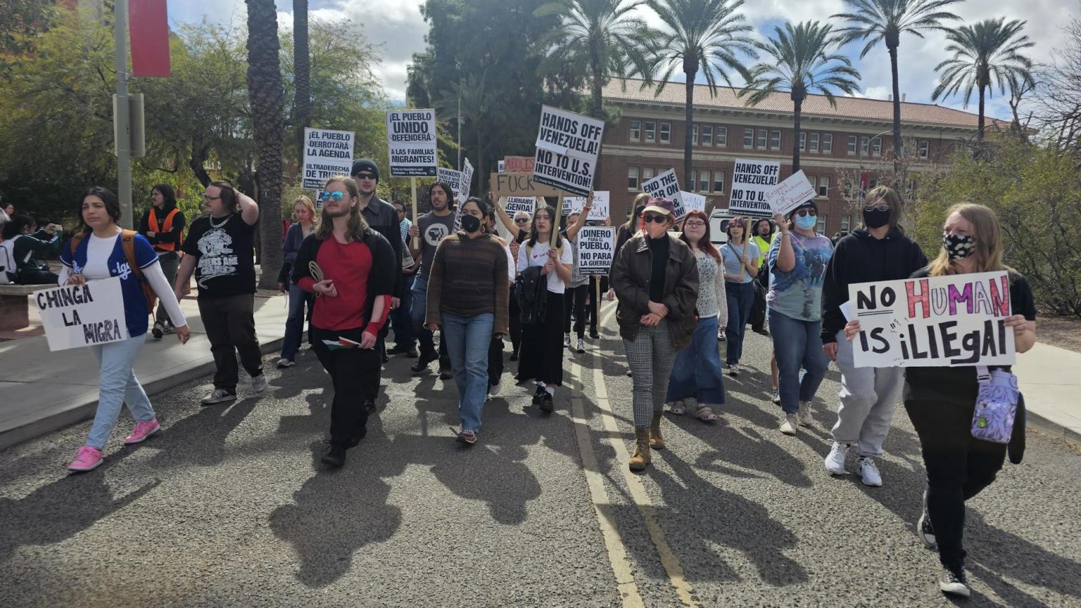 UA students protest against Trump’s policies – The Daily Wildcat