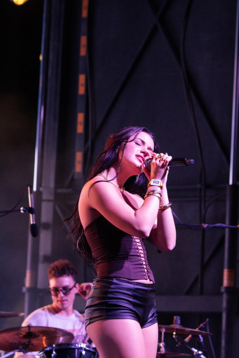 Jessica Baio opens her set at DUSK Music Festival on Nov. 15 at Jácome Plaza.